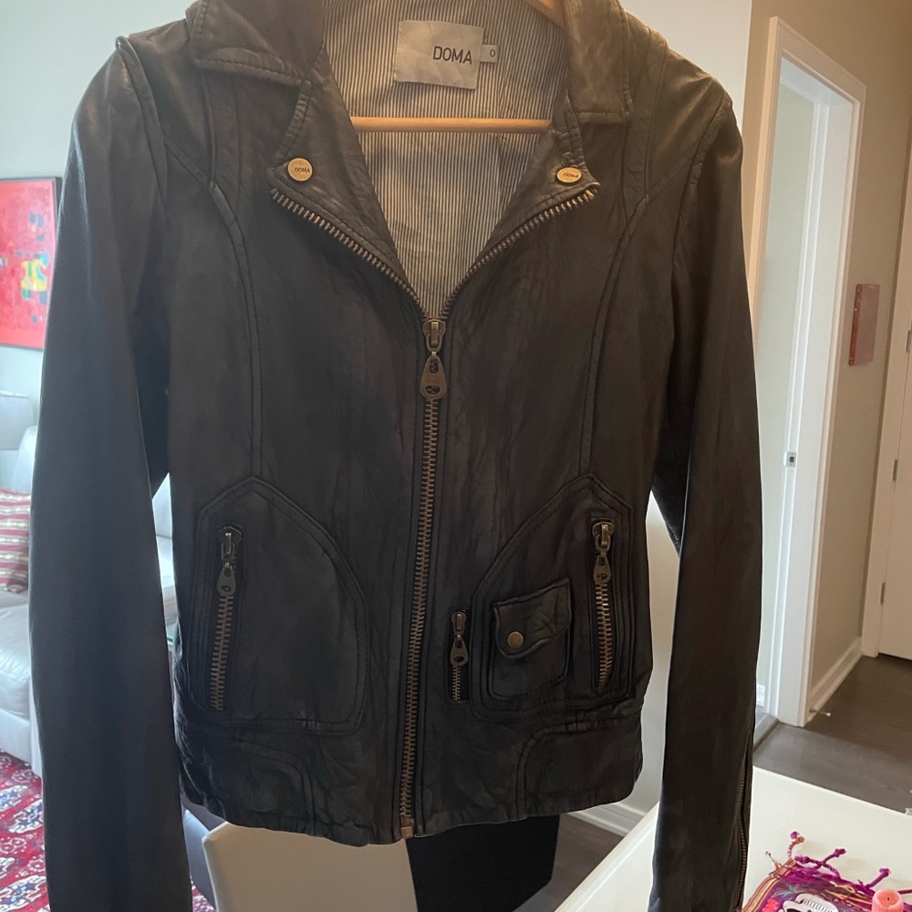 DOMO women’s Leather Jacket Size S. Navy
